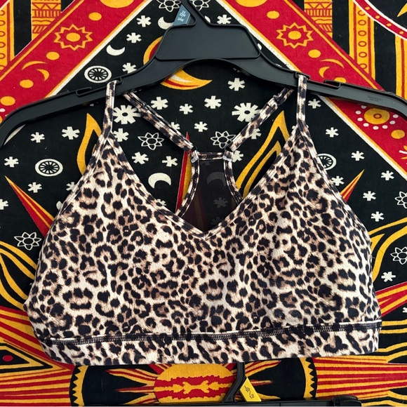 ZYIA Active leopard print set - Picture 6 of 8